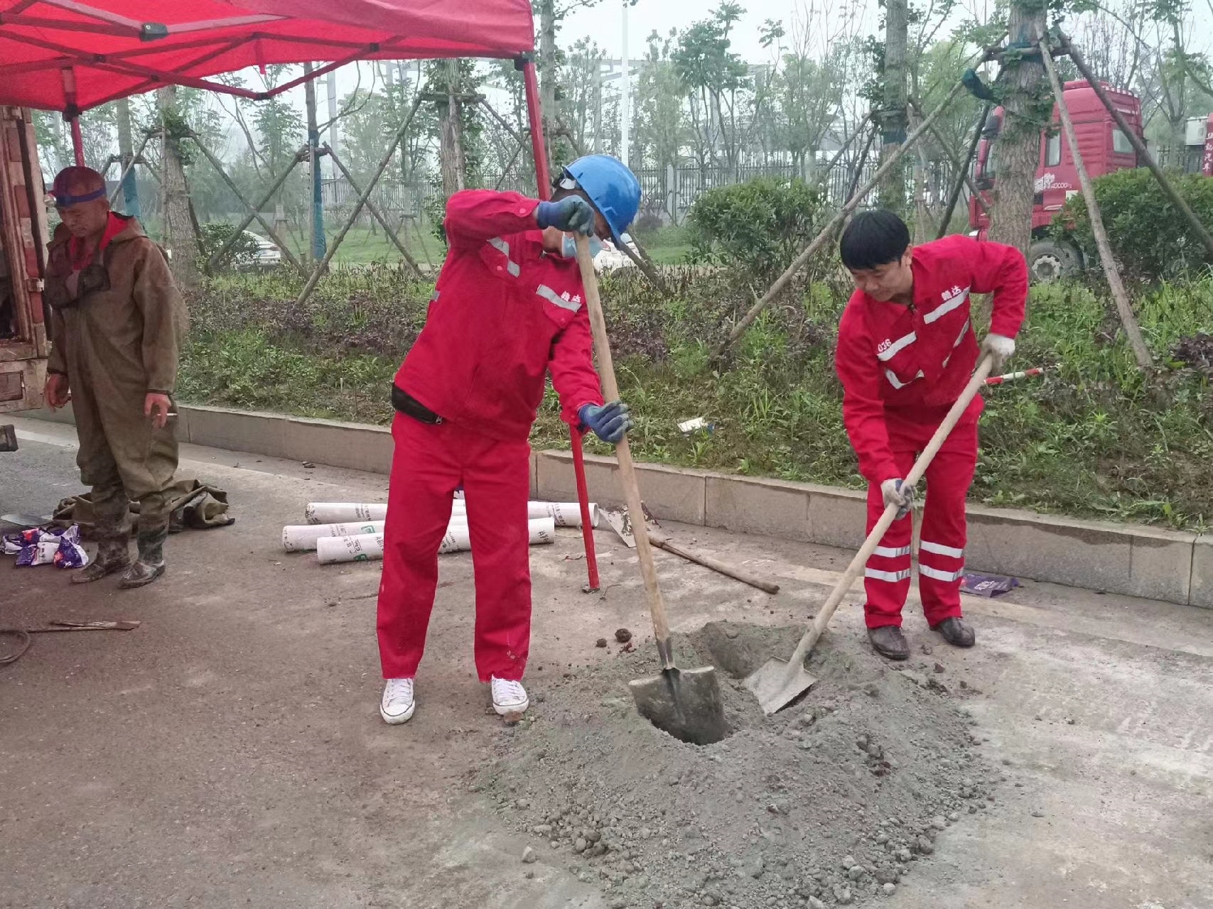 新和管道疏通哪家好】及时进行市政管道清淤